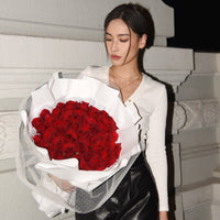 Fresh Flower Bouquet - Classic Red Roses (White Wrapper) - 33/50/99 Roses